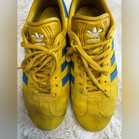 Adidas Gazelle Golden Yellow Sneakers with Blue Stripes Men 9 Women ~11 - Picture 10 of 13
